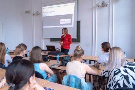 Warsztaty tłumaczenia naukowego 2 i 3.07.2024; zdjęcie Robert Wolak